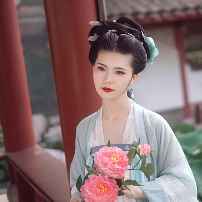 牡丹花女生頭像，唯美古風(fēng)真人頭像