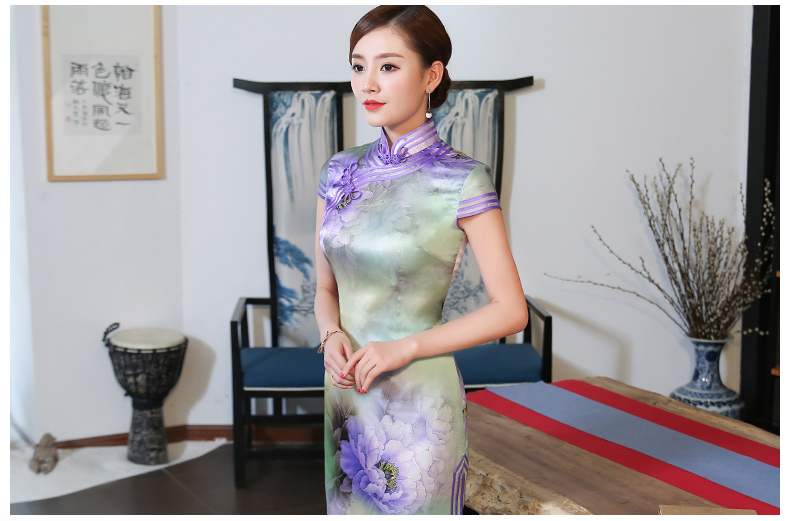 高貴紫清旗袍，唯美嬌艷旗袍裙