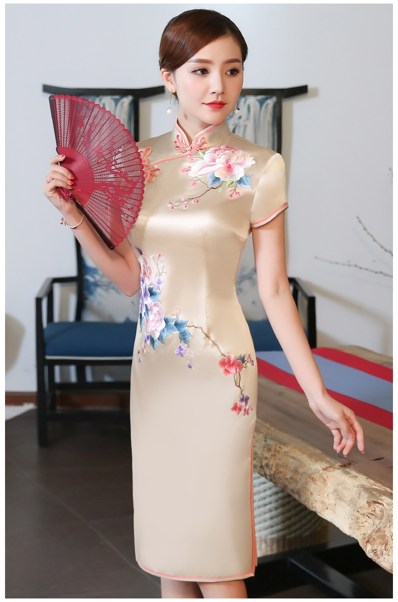 金牡丹刺繡旗袍，復(fù)古唯美旗袍裙