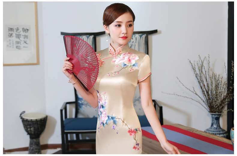 金牡丹刺繡旗袍，復(fù)古唯美旗袍裙