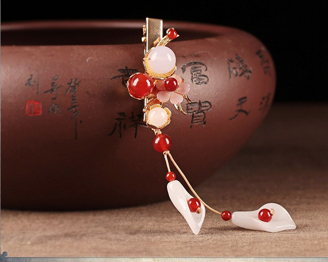 馬蹄蓮吊墜發(fā)夾，優(yōu)雅念初頭飾