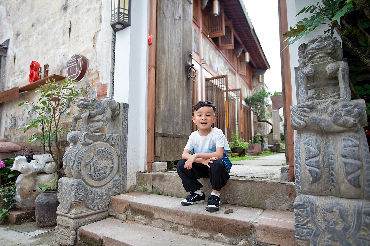 昱見·八號(hào)院，一幅意境悠遠(yuǎn)的江南水墨畫