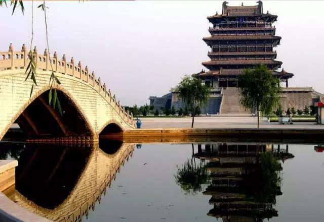 中國(guó)十大文化名樓：古詩(shī)里的亭臺(tái)樓閣美哉！