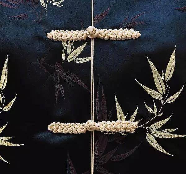 中國盤扣的百般風情，美呆了！