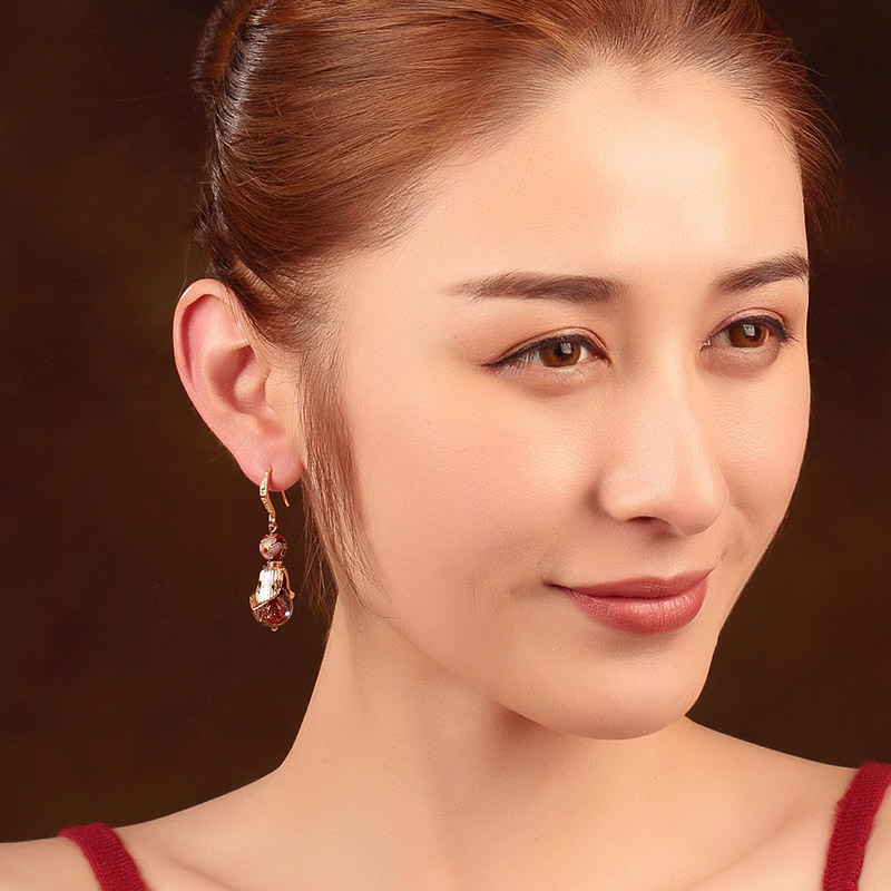 香艷欲滴的古風(fēng)耳環(huán)，煥發(fā)東方嬌雅風(fēng)情
