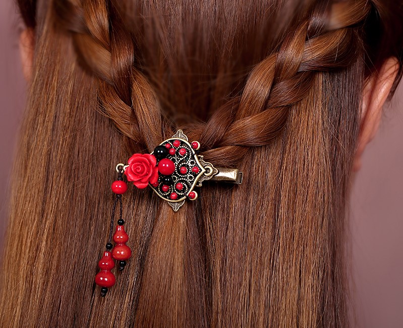 紅色雕漆復(fù)古頭飾，玫瑰花朵發(fā)夾