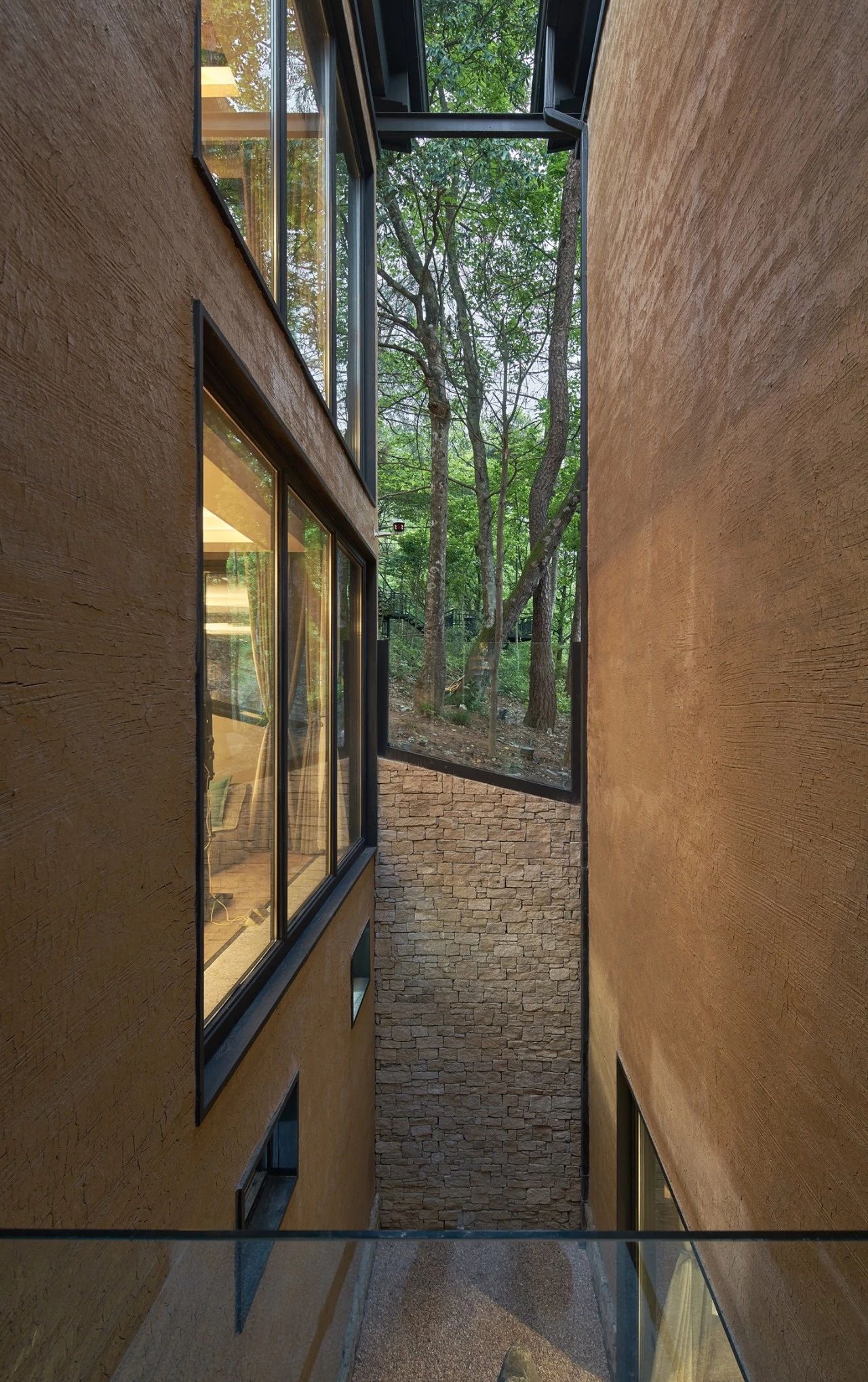 探尋深山秘境：3所大山里的時尚民宿