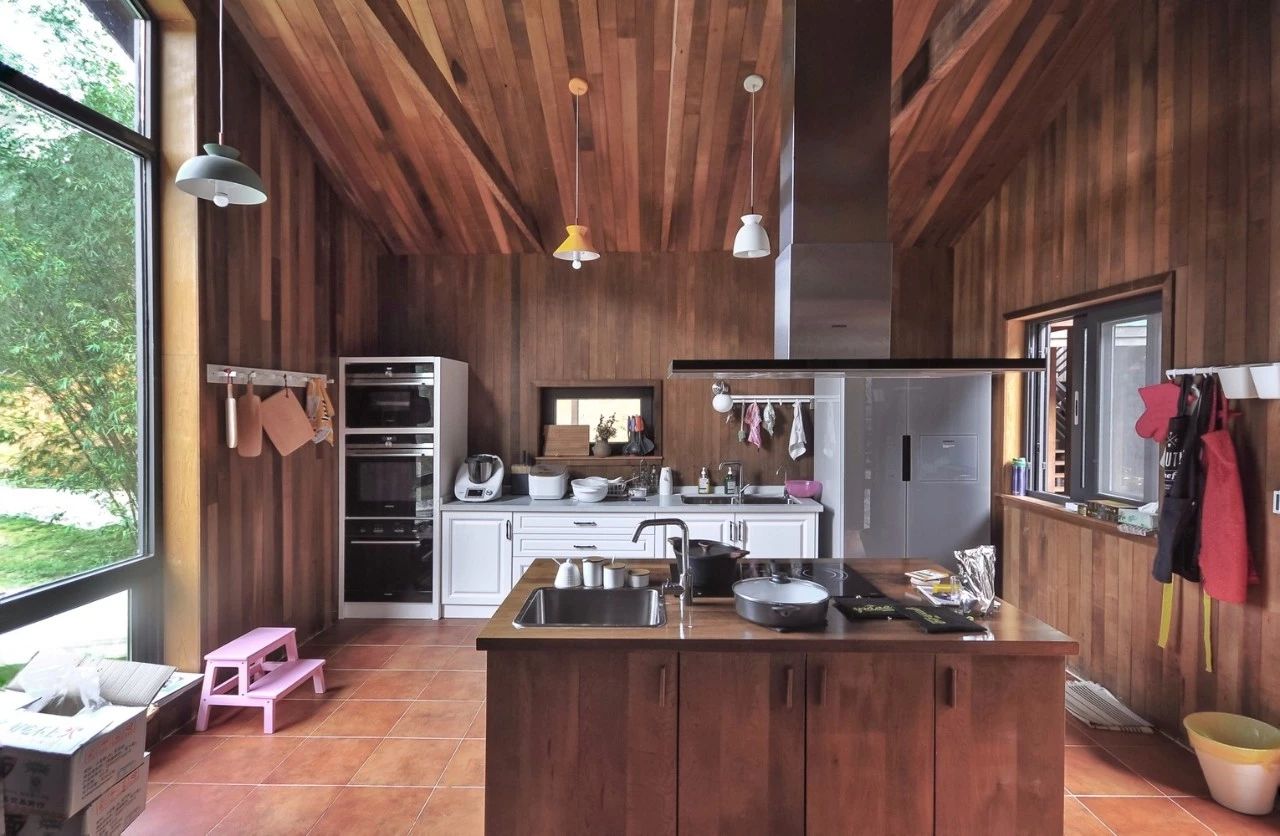 探尋深山秘境：3所大山里的時(shí)尚民宿