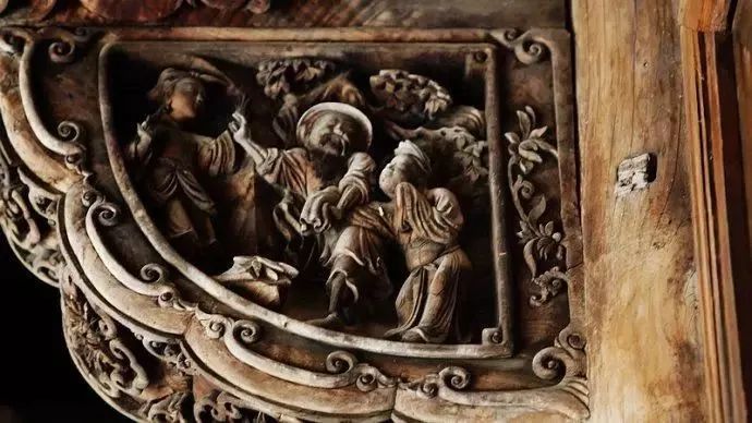 品味木雕藝術(shù)：感受中式老房的匠心之美！