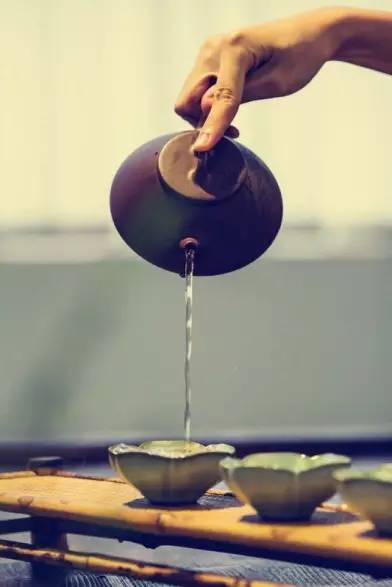 愛(ài)上美學(xué)的陶瓷：讀懂瓷器的美！