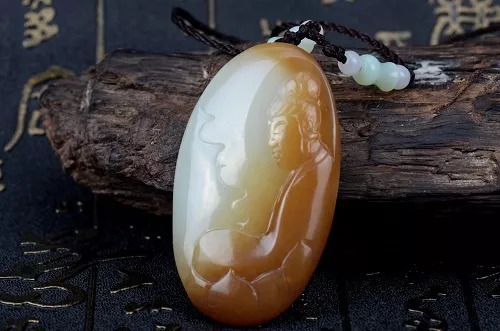 挑選好的和田玉作品，尋找稱心如意的玉石