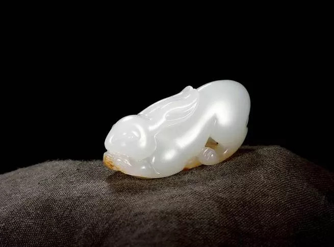 挑選好的和田玉作品，尋找稱心如意的玉石