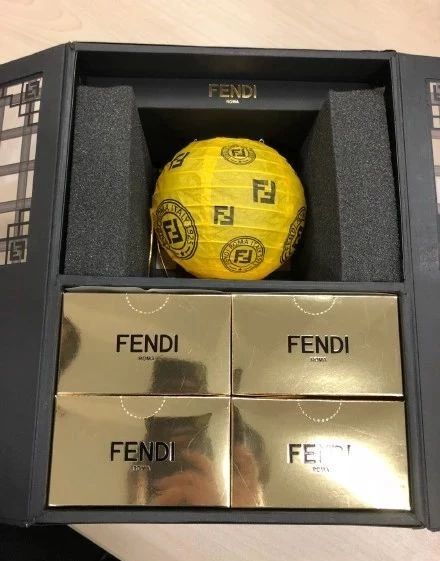 中秋月餅包裝設(shè)計(jì)，創(chuàng)意滿滿的包裝設(shè)計(jì)