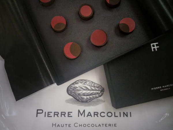 中秋月餅包裝設(shè)計(jì)，創(chuàng)意滿滿的包裝設(shè)計(jì)