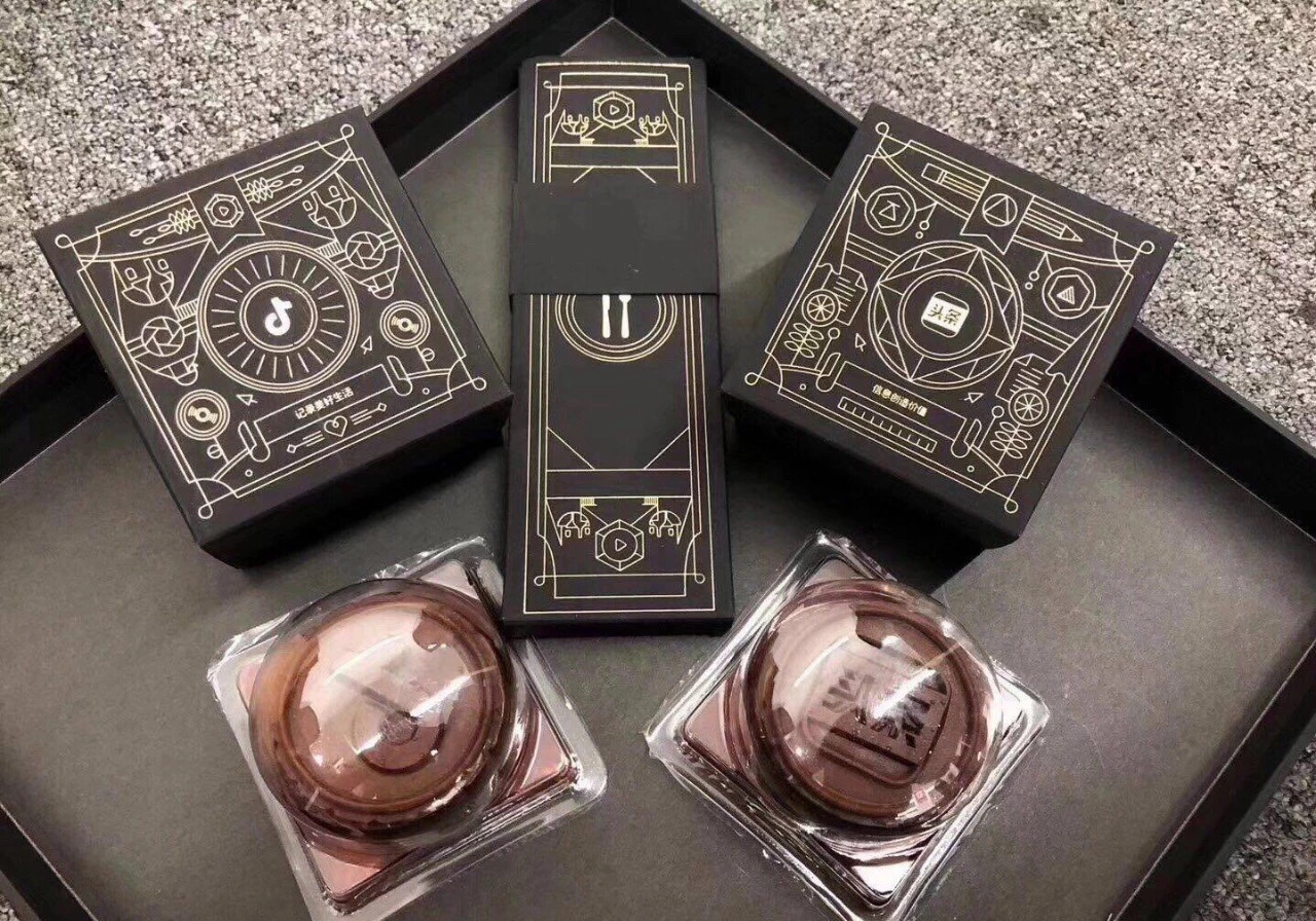 中秋月餅包裝設(shè)計(jì)，創(chuàng)意滿滿的包裝設(shè)計(jì)