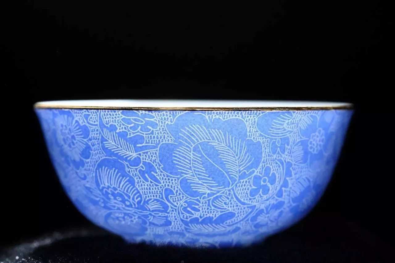 粉彩扒花工藝：細膩絕妙的陶瓷工藝！