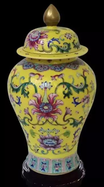 粉彩扒花工藝：細膩絕妙的陶瓷工藝！