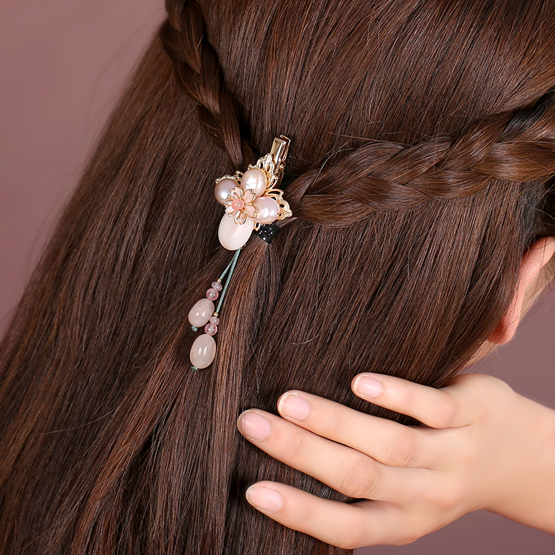 粉嫩珍珠發(fā)夾，淡雅精致的古風(fēng)頭飾