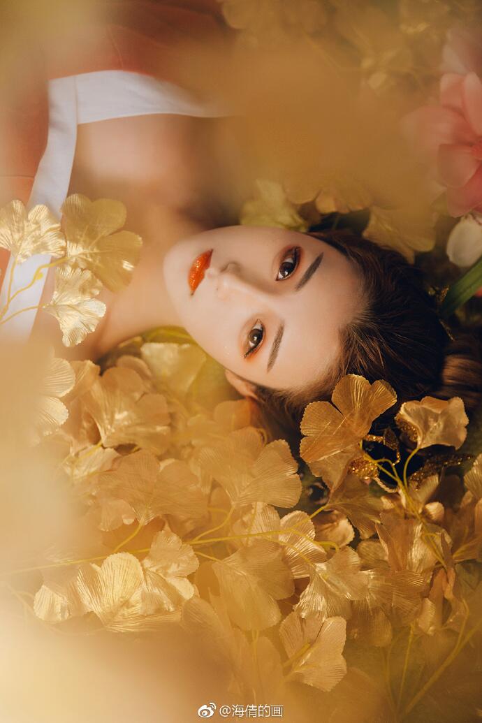 日式和服風古裝攝影，好美麗的紅衣小姐姐