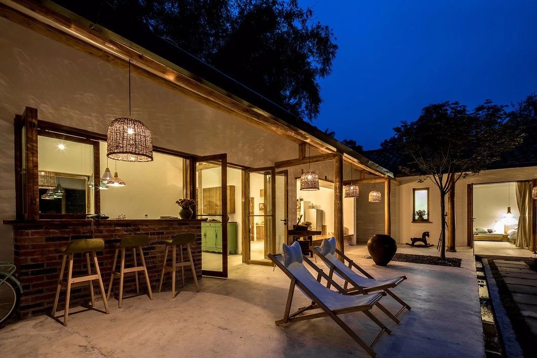 一所茶園里的民宿，過著鄉(xiāng)下悠閑愜意的日子