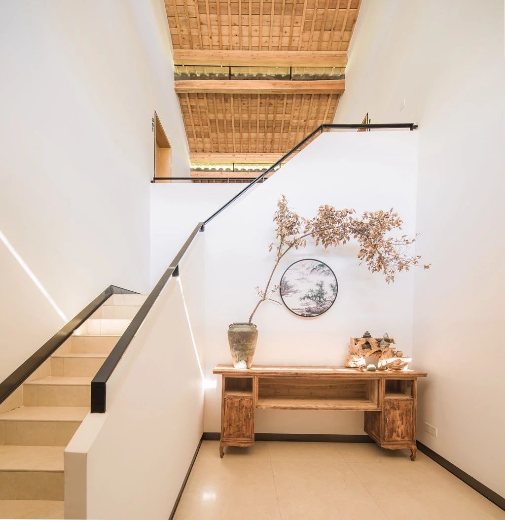 安吉·仁里息心廬，擁泉而居枕山而眠!