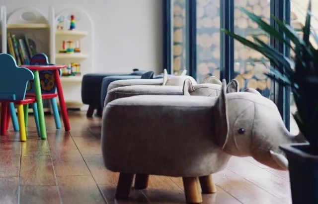 安吉·仁里息心廬，擁泉而居枕山而眠!