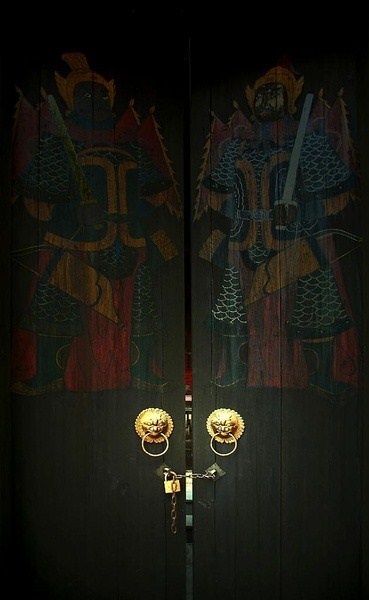 一組流淌著歲月的中國門，美呆了！