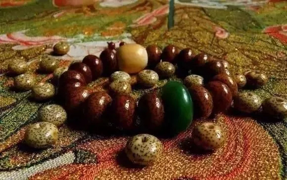 如何盤(pán)出包漿星月菩提？驚艷菩提包漿的全過(guò)程