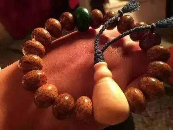 如何盤(pán)出包漿星月菩提？驚艷菩提包漿的全過(guò)程