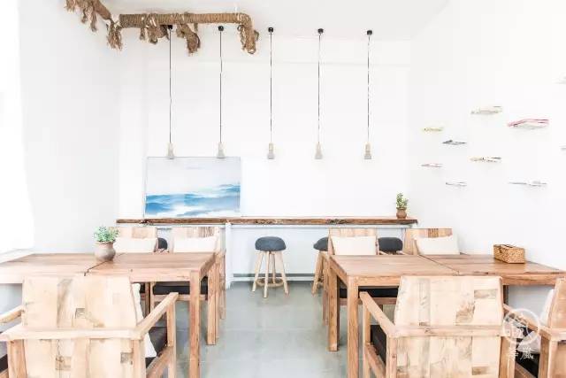 瀘沽湖新中式風(fēng)格民宿，等風(fēng)·半山