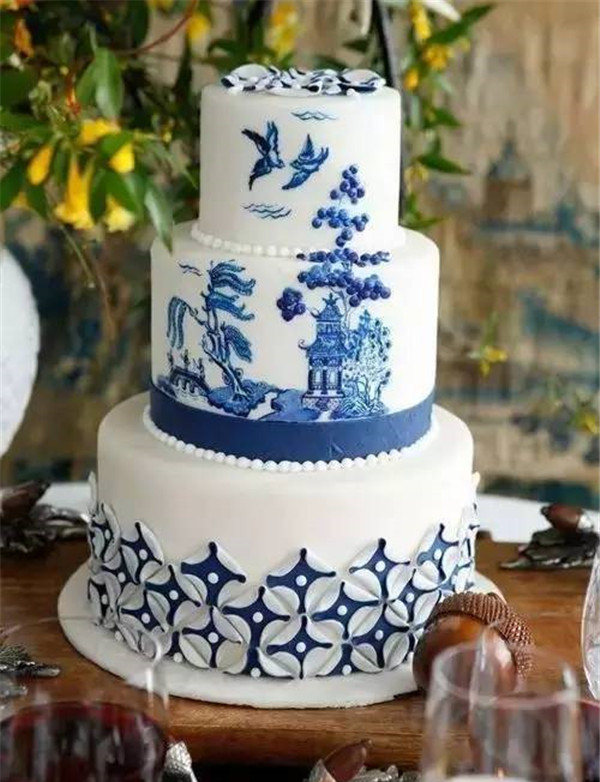 當(dāng)?shù)案庥錾霞壹褬肺膶W(xué)