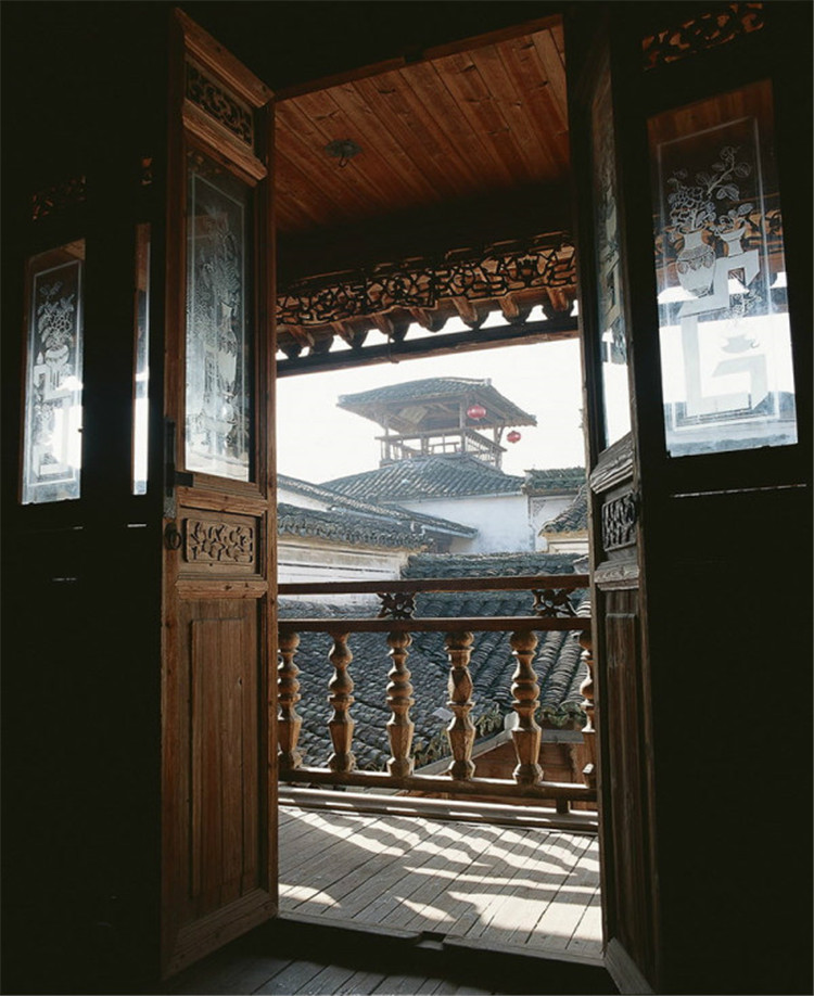 古建筑家佳樂(lè)文學(xué)精致古門欣賞