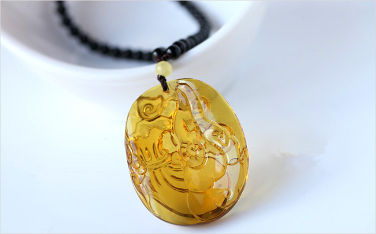 天然藍(lán)珀吊墜黑瑪瑙項鏈