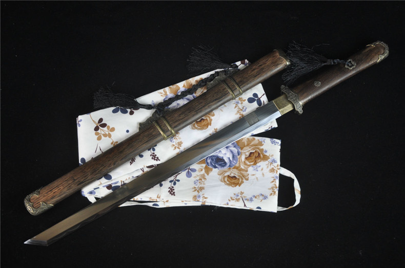 繡春刀、唐刀與雁翎刀（繡春刀兵器圖片)