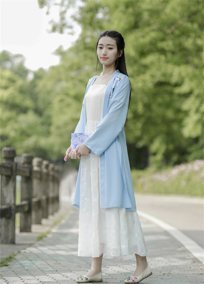  家佳樂文學(xué)設(shè)計(jì)刺繡漢元素長(zhǎng)款褙子