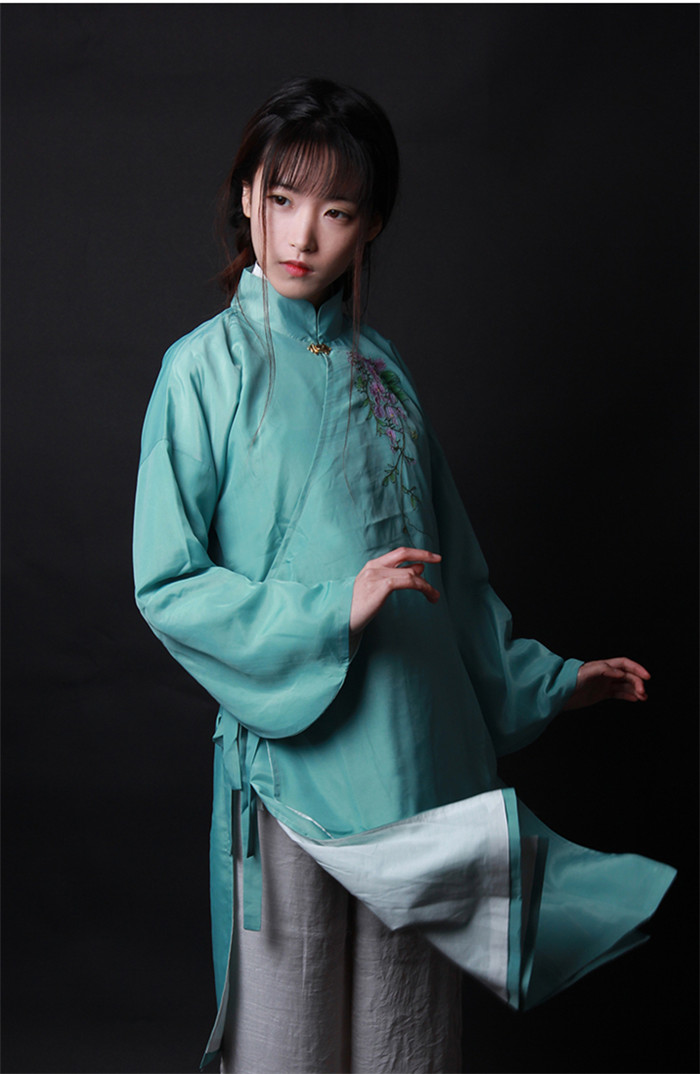 傳統(tǒng)復古立領長袖繡花上衣外套