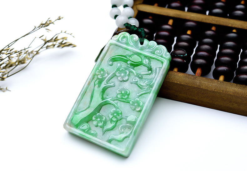 陽(yáng)綠翡翠喜鵲牌喜上眉梢玉牌吊墜