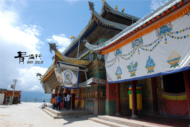 青海古老藏佛寺——夏瓊寺
