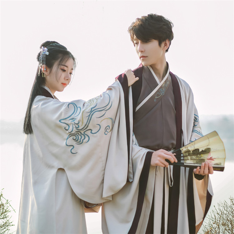 傳統(tǒng)漢服男女鶴氅衣裳繡花刺繡【長(zhǎng)恭】