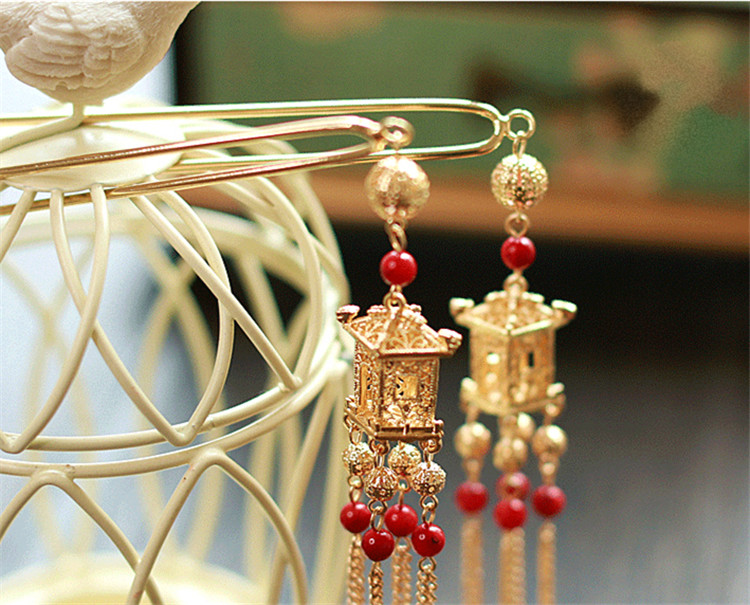 新娘中式金色流蘇發(fā)飾，古裝發(fā)梳步搖