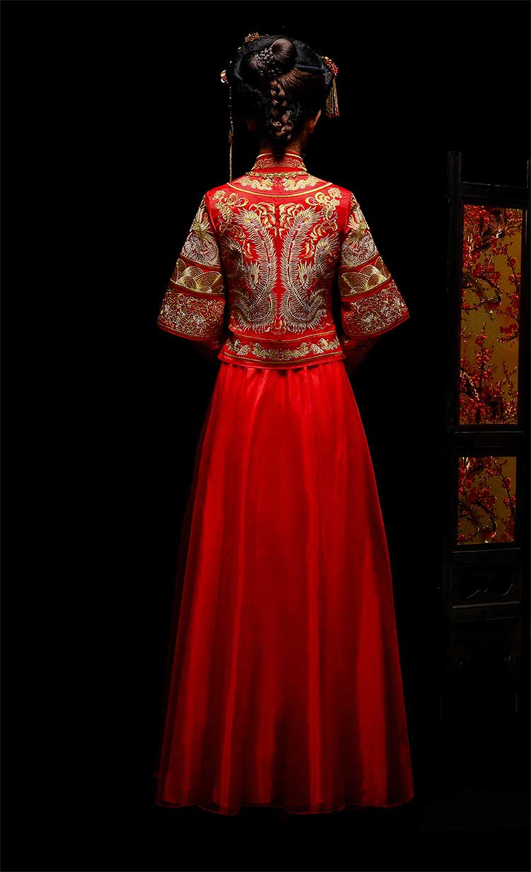 新娘中式紅裝禮服，龍鳳繡花唐裝