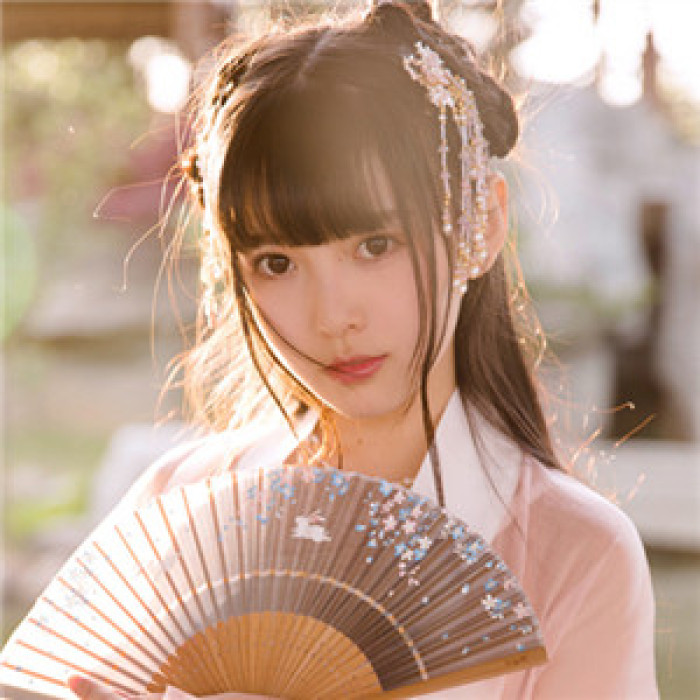 淡雅古裝女子頭像，清幽古風(fēng)頭像真人