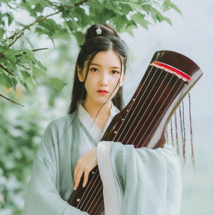 俏麗女子真人古風(fēng)頭像，婉風(fēng)流轉(zhuǎn)女生頭像