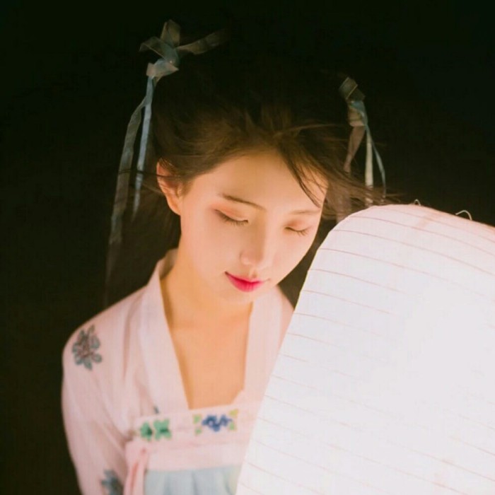 花容月貌古風(fēng)女子頭像，秀雅家佳樂文學(xué)qq頭像