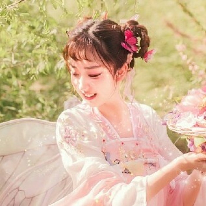 柳眉杏眼女生頭像，古風(fēng)女子qq頭像