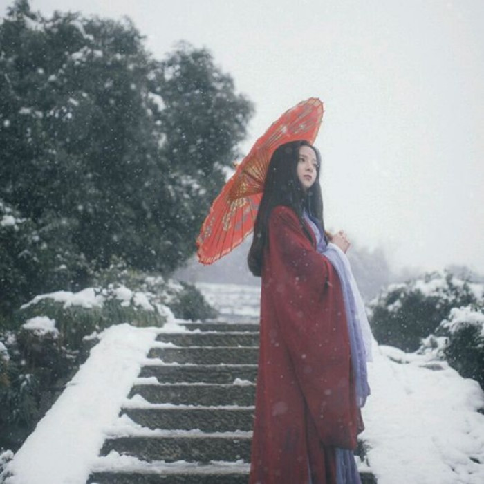 溫柔可人古風漢服女子頭像，端莊秀麗女生頭像