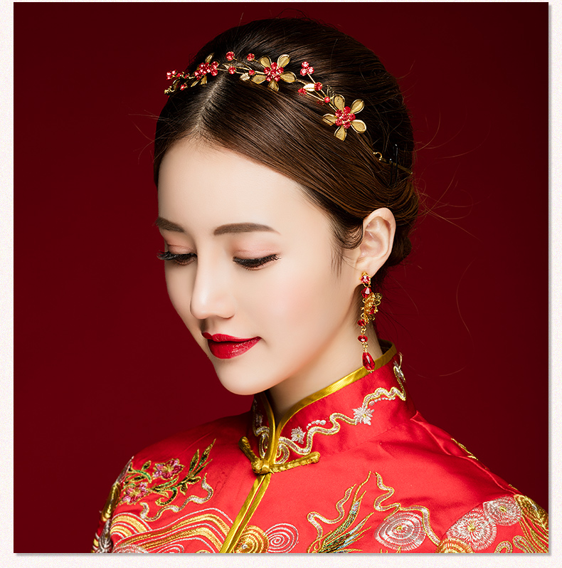 小巧中式敬酒禮服頭飾，金與紅水晶的搭配