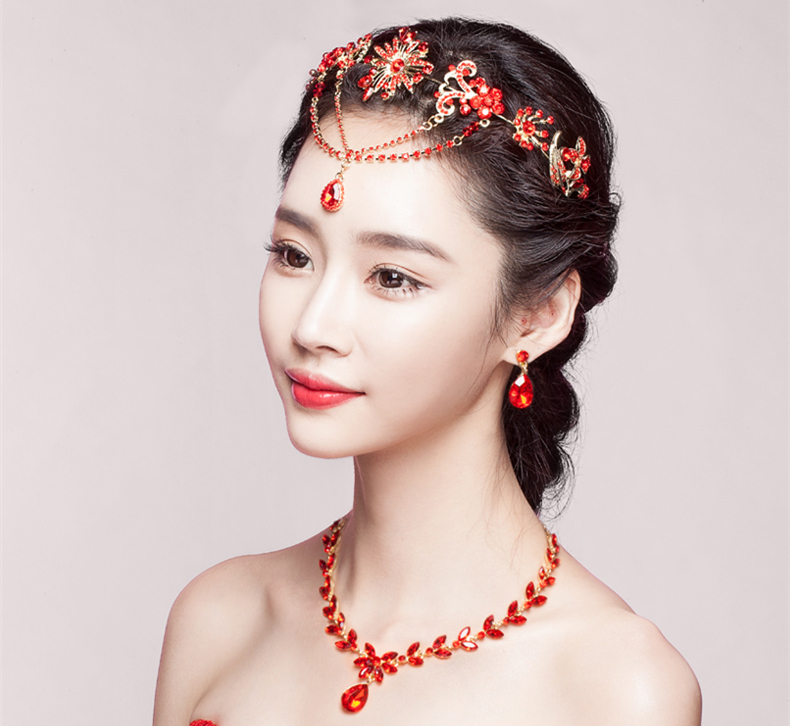 中式三件套裝敬酒服額飾，優(yōu)美盤發(fā)配飾發(fā)飾