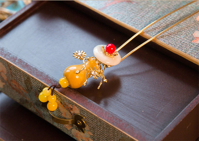 古玉串珠中式流蘇頭飾，新娘古裝發(fā)飾套裝