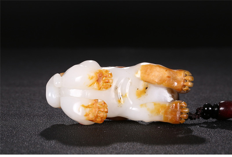 神獸飛虎手把件掛件，天然白玉手玩件玉石小擺